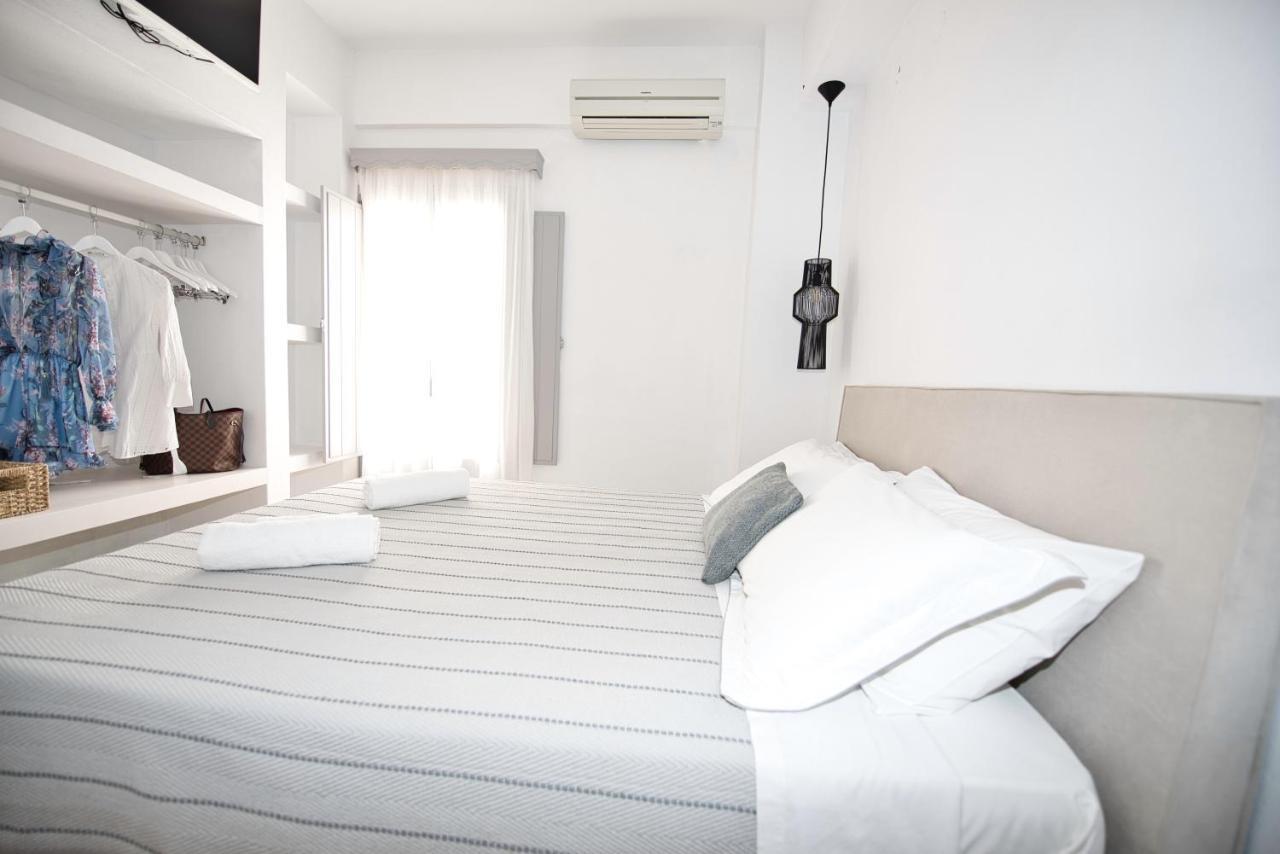 อาเนสซิส Aparthotel ฟิรา ภายนอก รูปภาพ