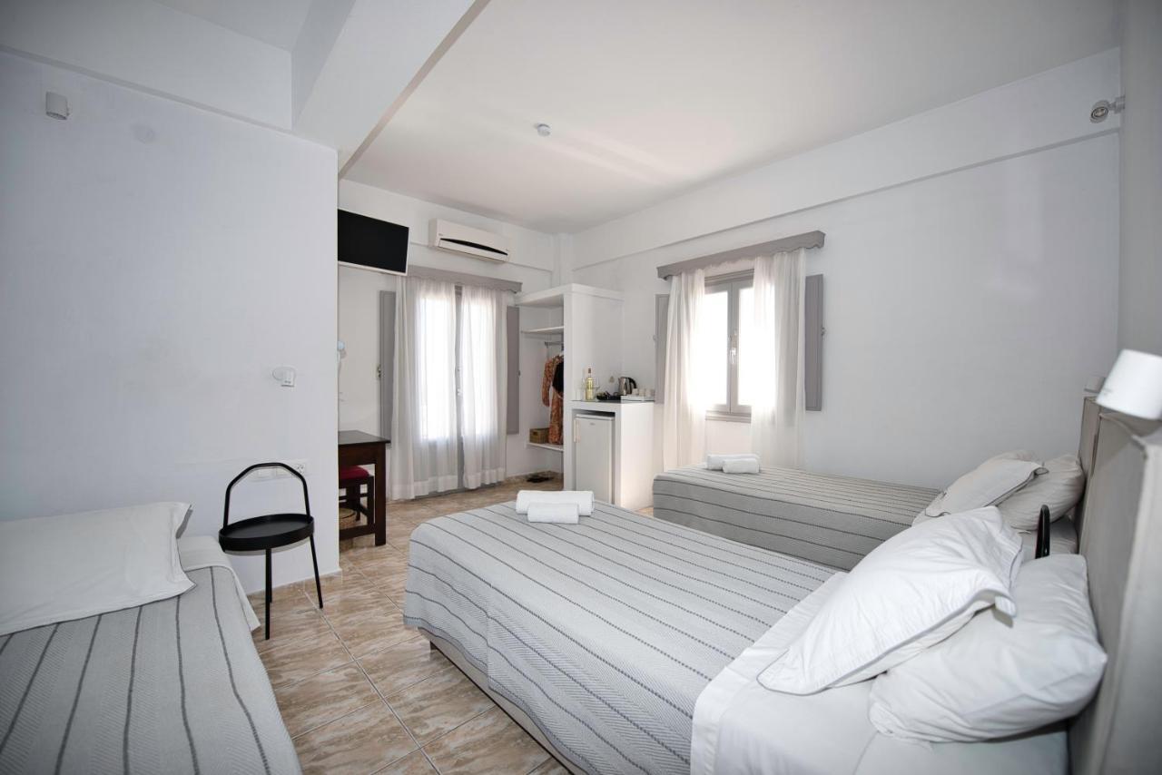 อาเนสซิส Aparthotel ฟิรา ภายนอก รูปภาพ