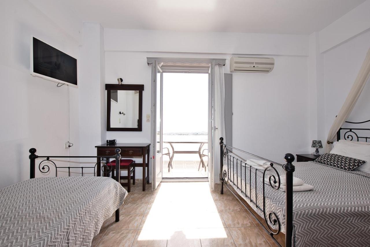 อาเนสซิส Aparthotel ฟิรา ภายนอก รูปภาพ