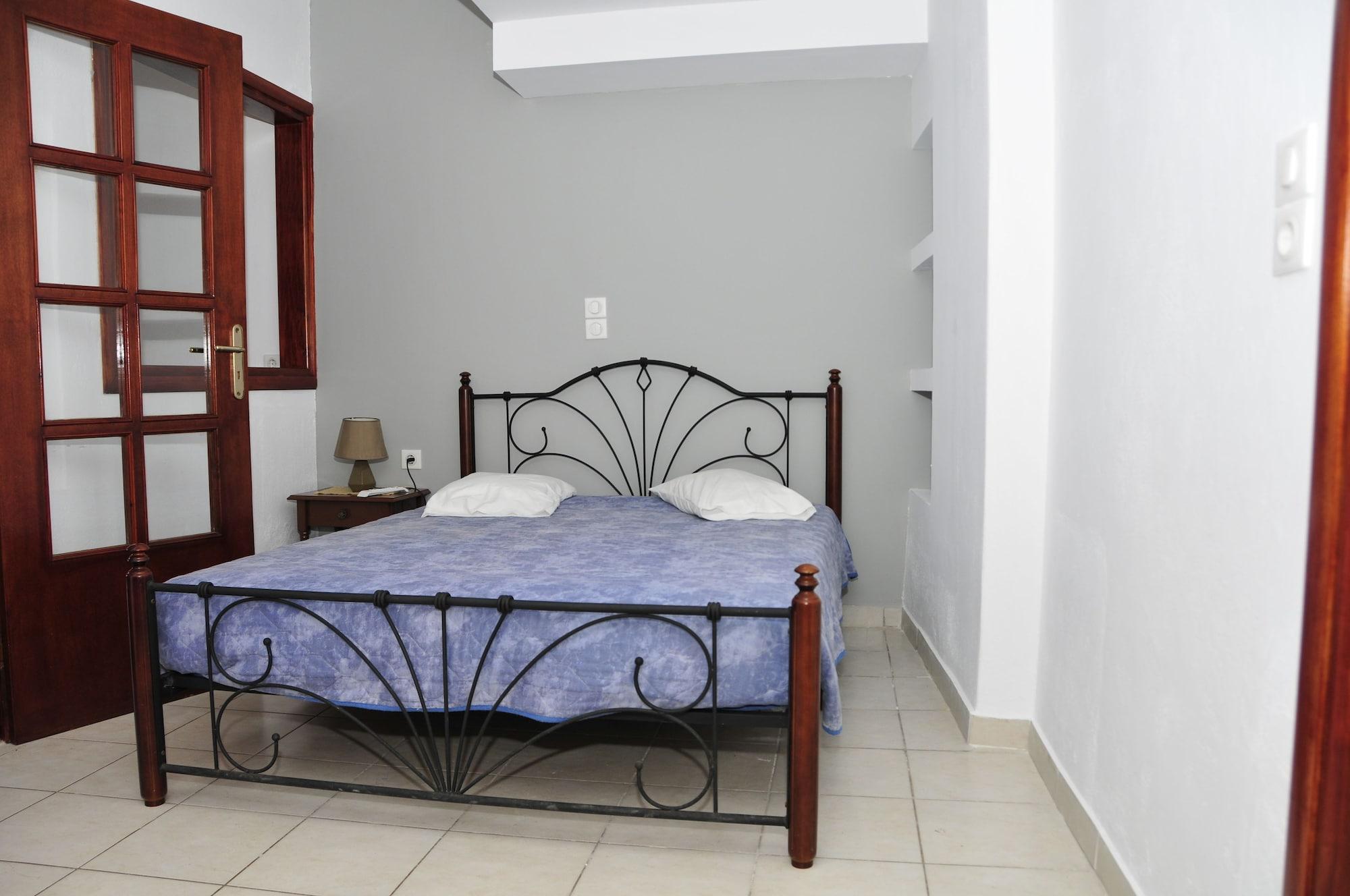 อาเนสซิส Aparthotel ฟิรา ภายนอก รูปภาพ