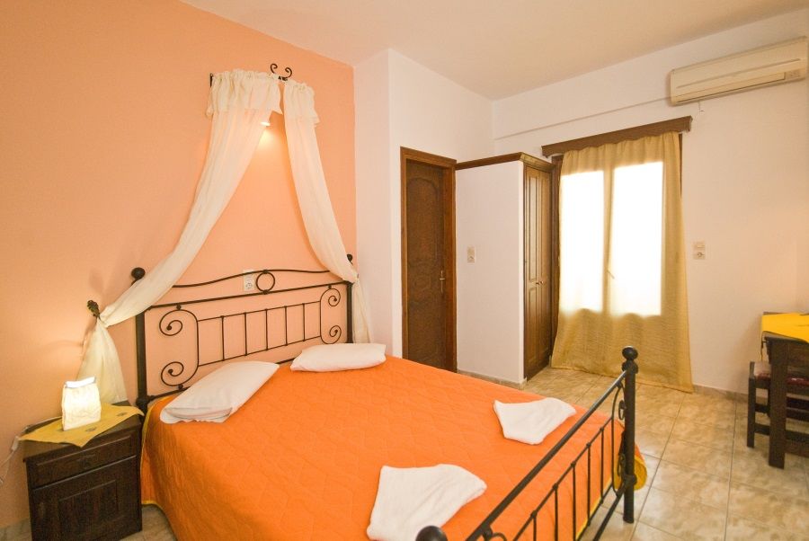 อาเนสซิส Aparthotel ฟิรา ภายนอก รูปภาพ